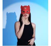 Оригинальная красная маска «Кошка» с ушками