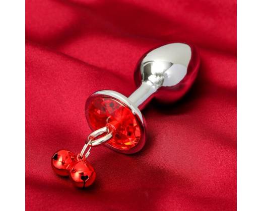 Серебристая анальная пробка с колокольчиками и красным кристаллом - 7 см.
